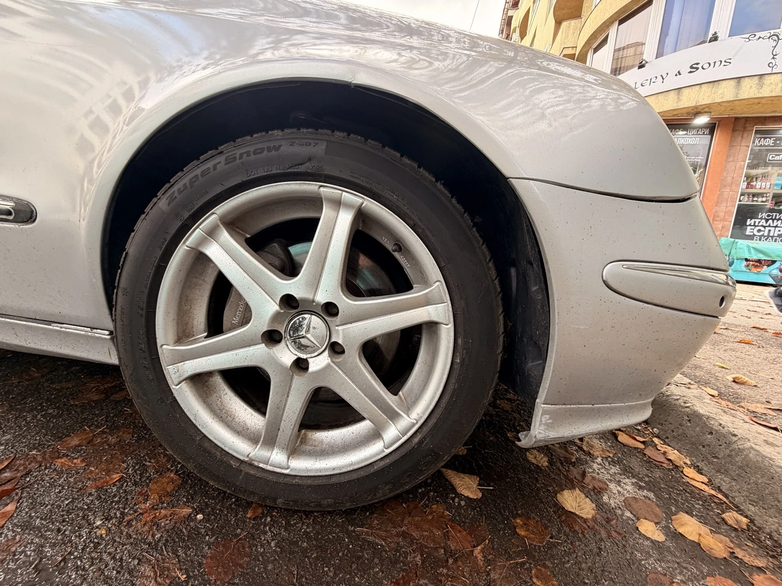 Mercedes-Benz E 320, снимка 6 - Автомобили и джипове - 56653016