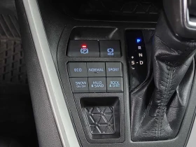 Toyota Rav4 * XLE * АВТОКРЕДИТ * ОТ ПРЕДСТАВИТЕЛСТО, снимка 11