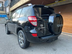 Toyota Rav4 2, 2 D-4D 4X4, КАТО НОВА ! KEYLESS GO, NAVI !, снимка 2