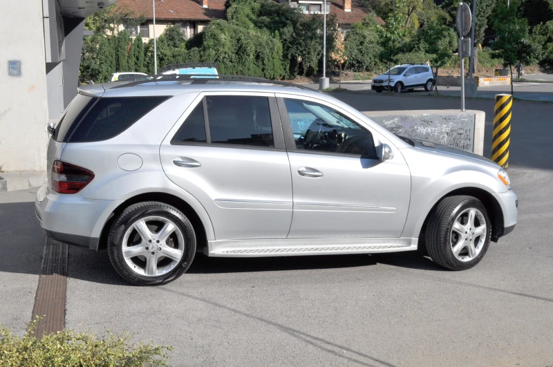 Mercedes-Benz ML 500, снимка 8 - Автомобили и джипове - 47701993