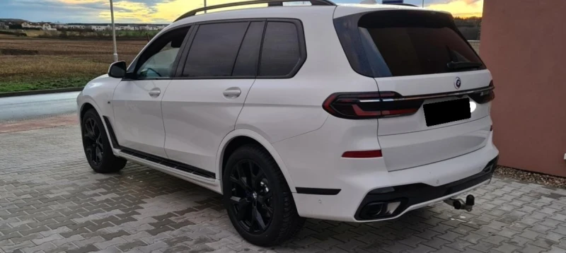 BMW X7 xDrive40d M-Sport, снимка 2 - Автомобили и джипове - 47343871