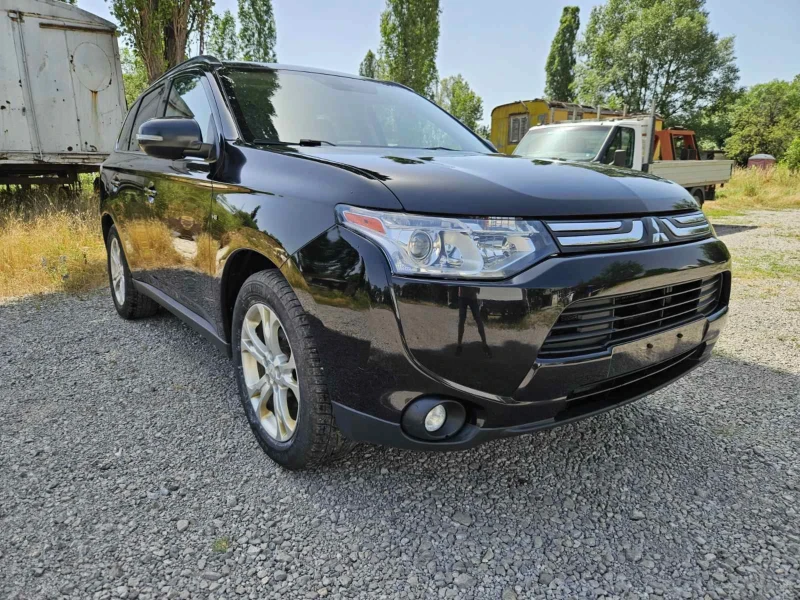 Mitsubishi Outlander GT 3.0 V6 S-AWC, снимка 2 - Автомобили и джипове - 47931121