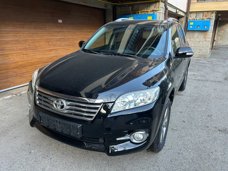 Toyota Rav4 2, 2 D-4D 4X4, КАТО НОВА ! KEYLESS GO, NAVI !, снимка 4 - Автомобили и джипове - 48577900