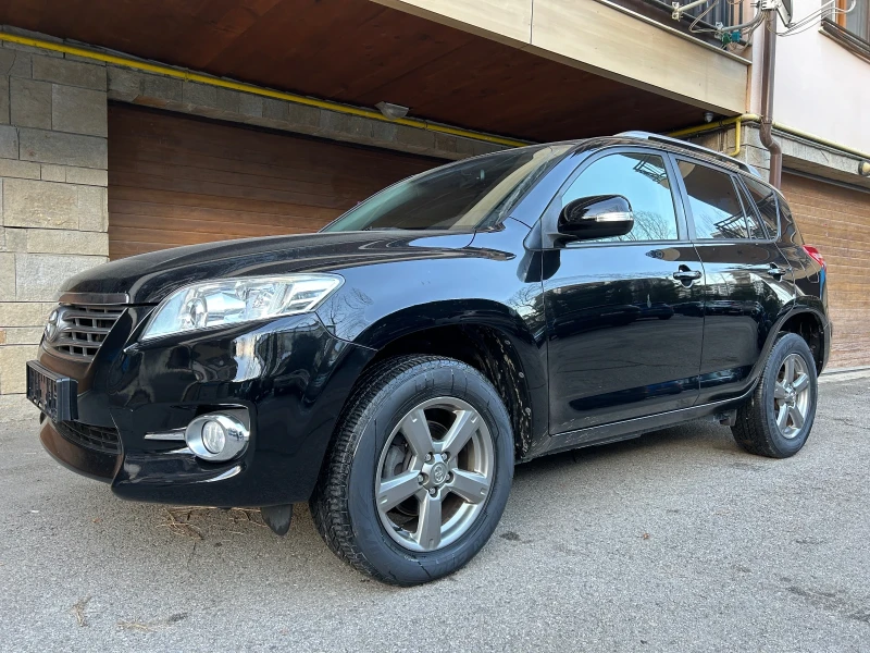 Toyota Rav4 2, 2 D-4D 4X4, КАТО НОВА ! KEYLESS GO, NAVI !, снимка 1 - Автомобили и джипове - 48577900