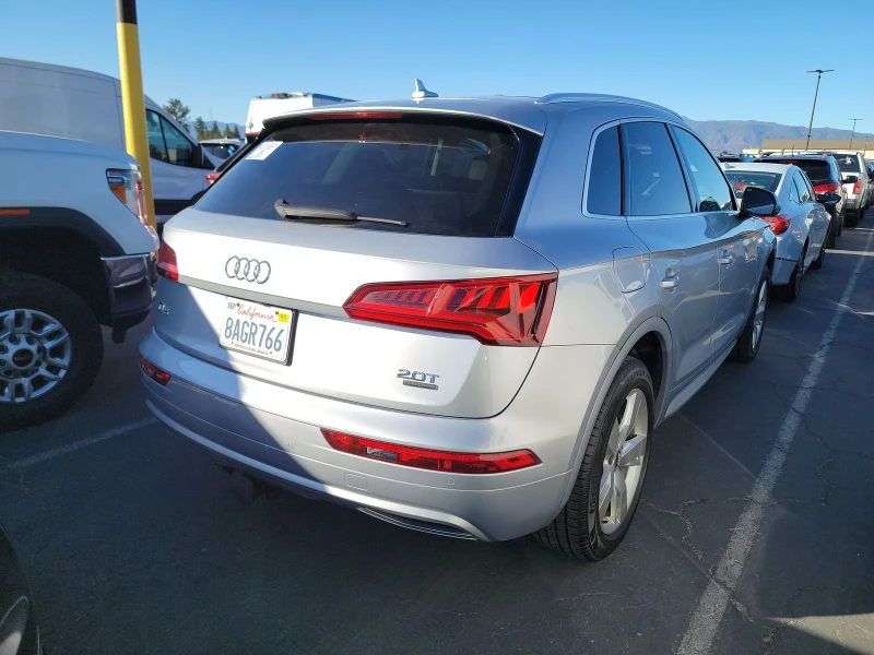 Audi Q5, снимка 4 - Автомобили и джипове - 48720593