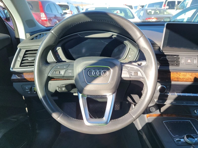 Audi Q5, снимка 8 - Автомобили и джипове - 48720593