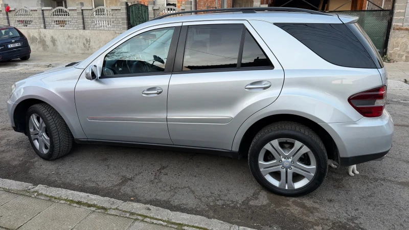 Mercedes-Benz ML 320, снимка 4 - Автомобили и джипове - 52908529