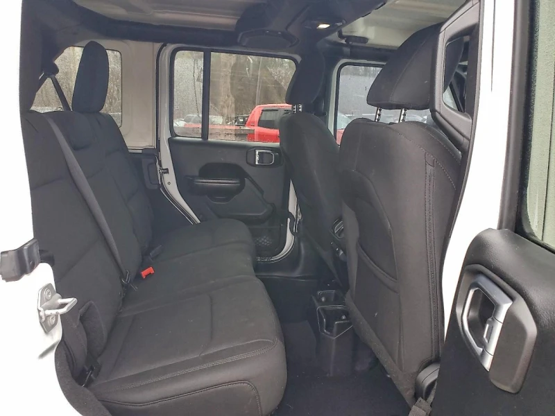 Jeep Wrangler UNLIMITED SPORT 3.6L КРАЙНА ЦЕНА!, снимка 11 - Автомобили и джипове - 53161916