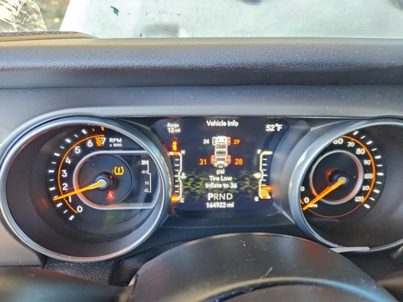 Jeep Wrangler UNLIMITED SPORT 3.6L КРАЙНА ЦЕНА!, снимка 10 - Автомобили и джипове - 53161916