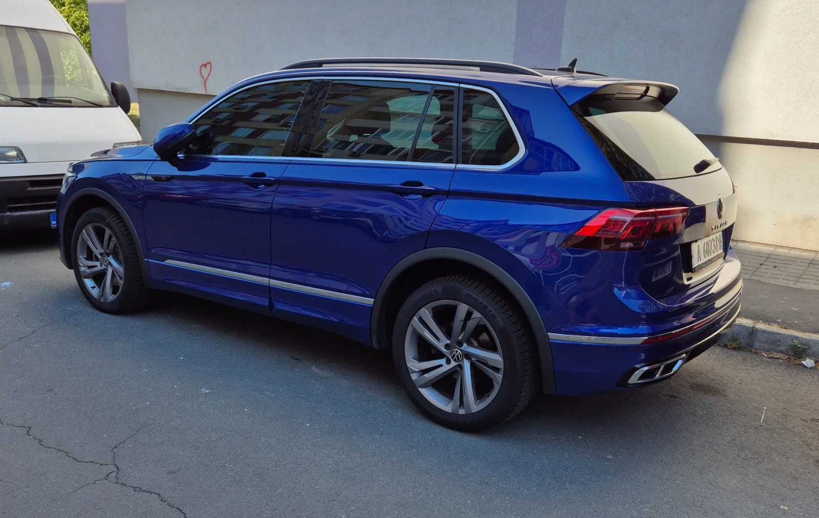 VW Tiguan 2.0 TFSI R Line - изображение 4