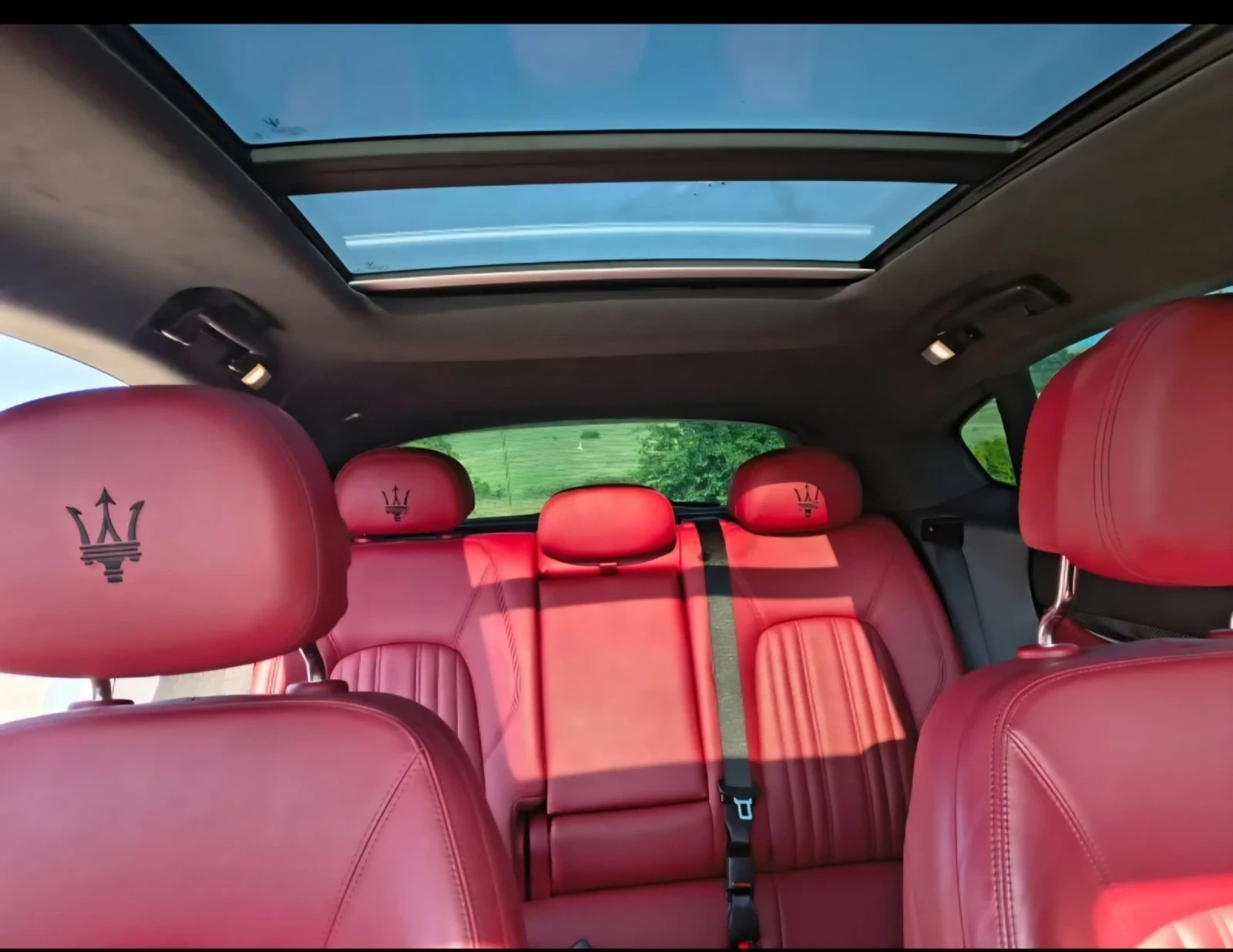 Maserati Levante Grant Sport, снимка 3 - Автомобили и джипове - 53945109