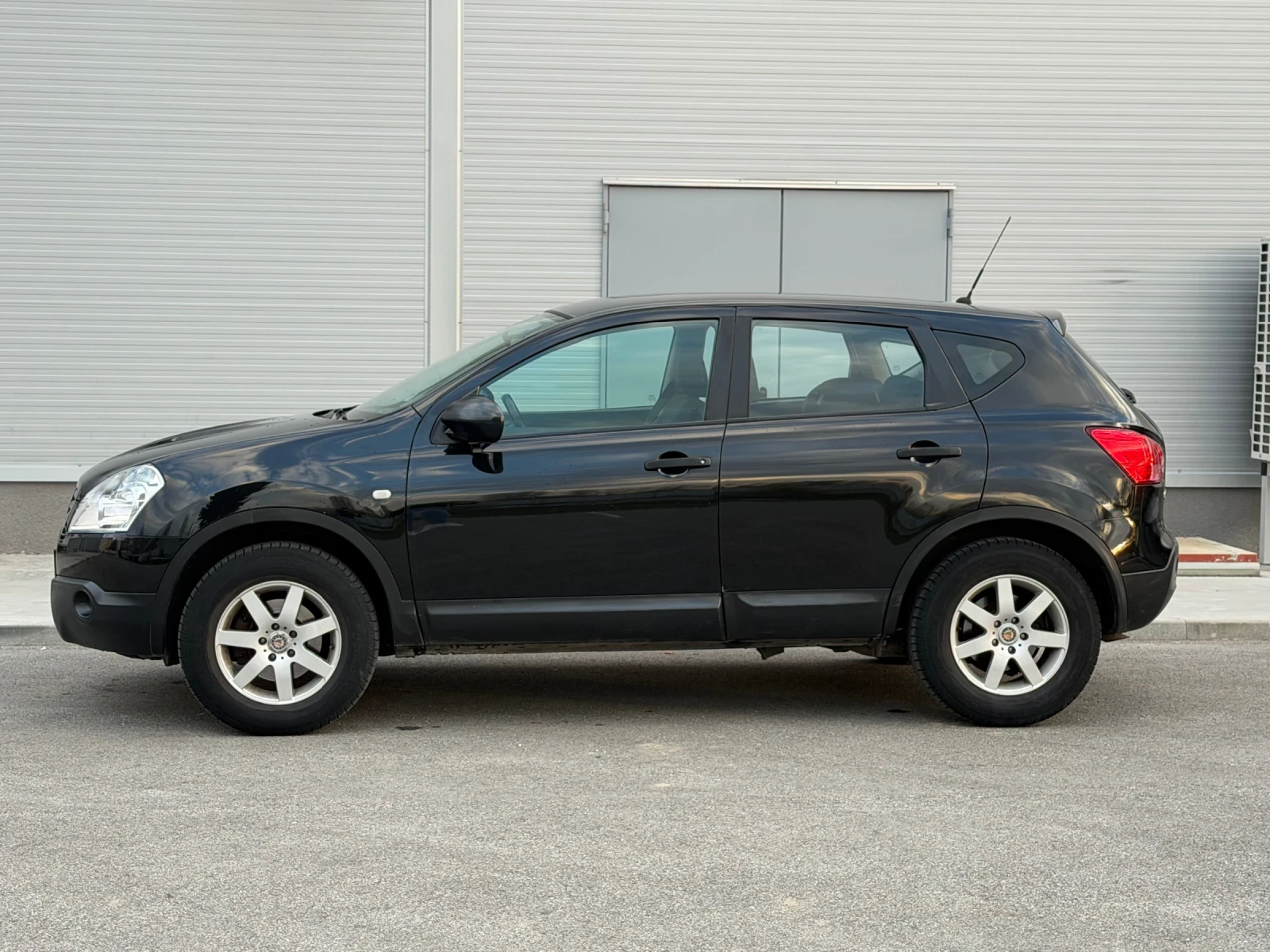 Nissan Qashqai 1.5dci/TEKNA/6ск./, снимка 2 - Автомобили и джипове - 53989017