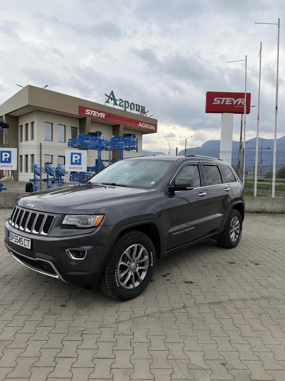 Jeep Grand cherokee 3.0 CRD , снимка 9 - Автомобили и джипове - 54167938
