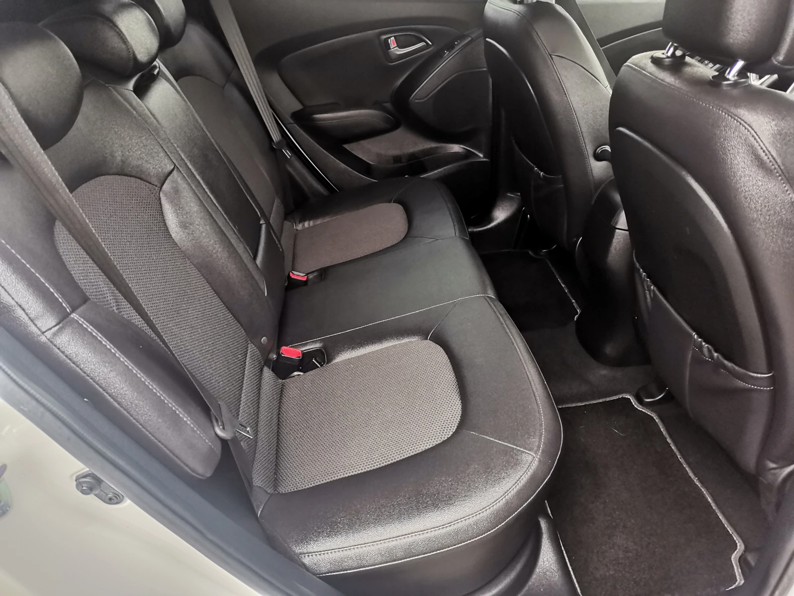 Hyundai IX35 1, 7cdti фейс, снимка 13 - Автомобили и джипове - 54284853