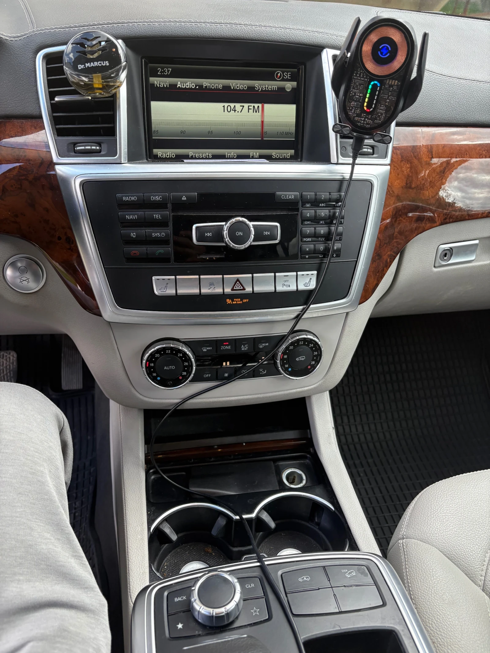 Mercedes-Benz GL 350, снимка 14 - Автомобили и джипове - 54737489