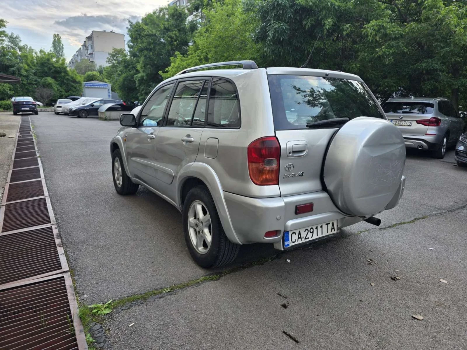 Toyota Rav4 D4d, снимка 3 - Автомобили и джипове - 54795409