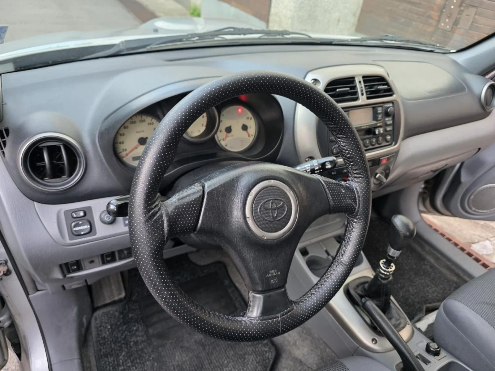 Toyota Rav4 D4d, снимка 8 - Автомобили и джипове - 54795409