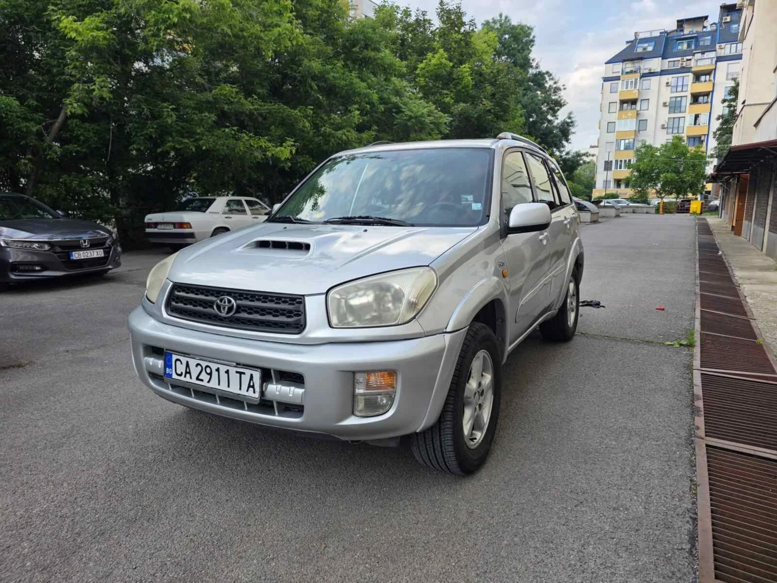 Toyota Rav4 D4d, снимка 4 - Автомобили и джипове - 54795409