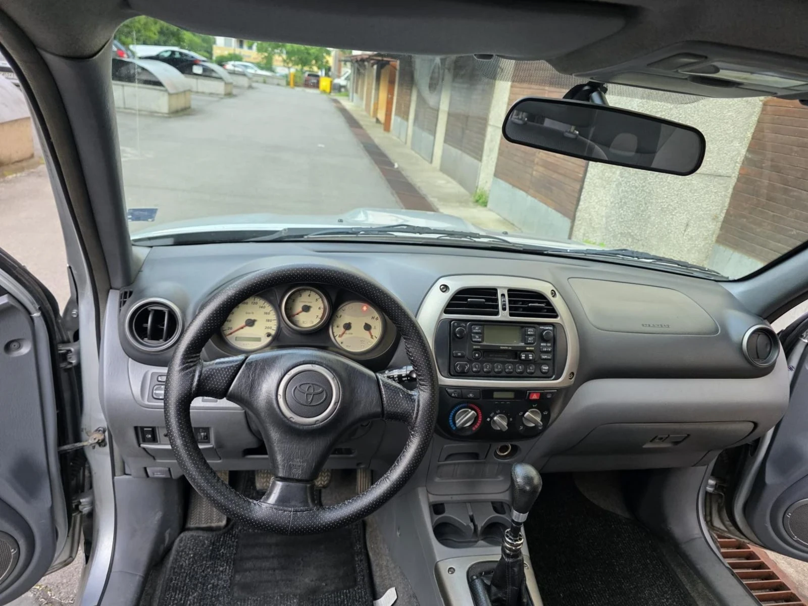 Toyota Rav4 D4d, снимка 9 - Автомобили и джипове - 54795409