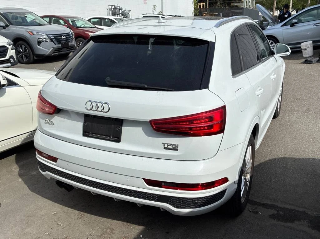 Audi Q3 * Technik * CARFAX * БЕЗ ПЪРВОНАЧАЛНА ВНОСКА, снимка 4 - Автомобили и джипове - 55948450