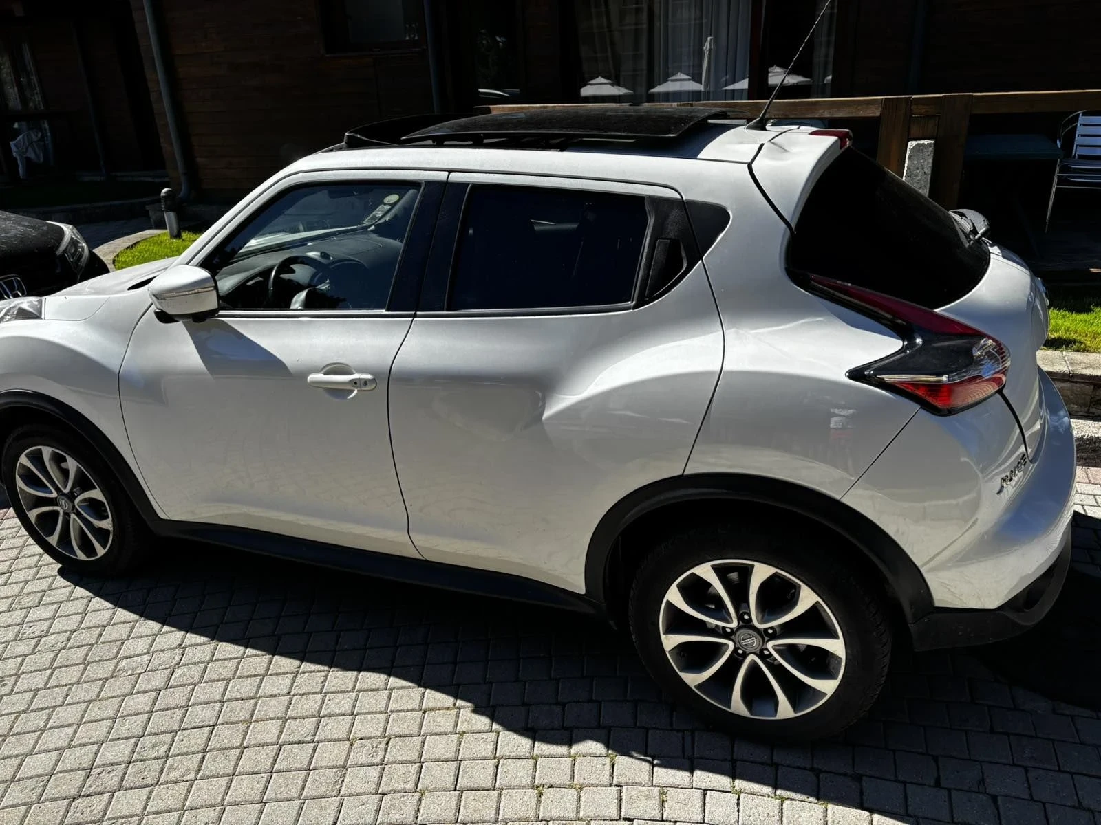Nissan Juke, снимка 11 - Автомобили и джипове - 55975211