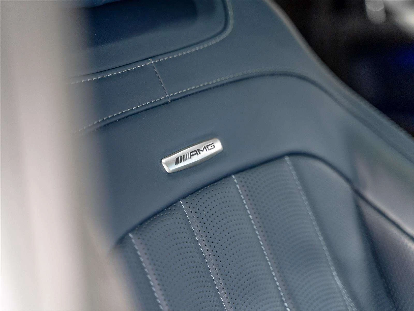 Mercedes-Benz G * AMG 63| G MANUFAKTUR Interior & Exterior| AMG Ni, снимка 12 - Автомобили и джипове - 56132765