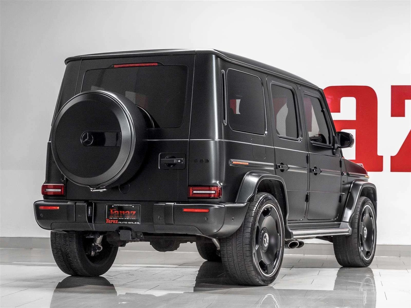 Mercedes-Benz G * AMG 63| G MANUFAKTUR Interior & Exterior| AMG Ni, снимка 3 - Автомобили и джипове - 56132765