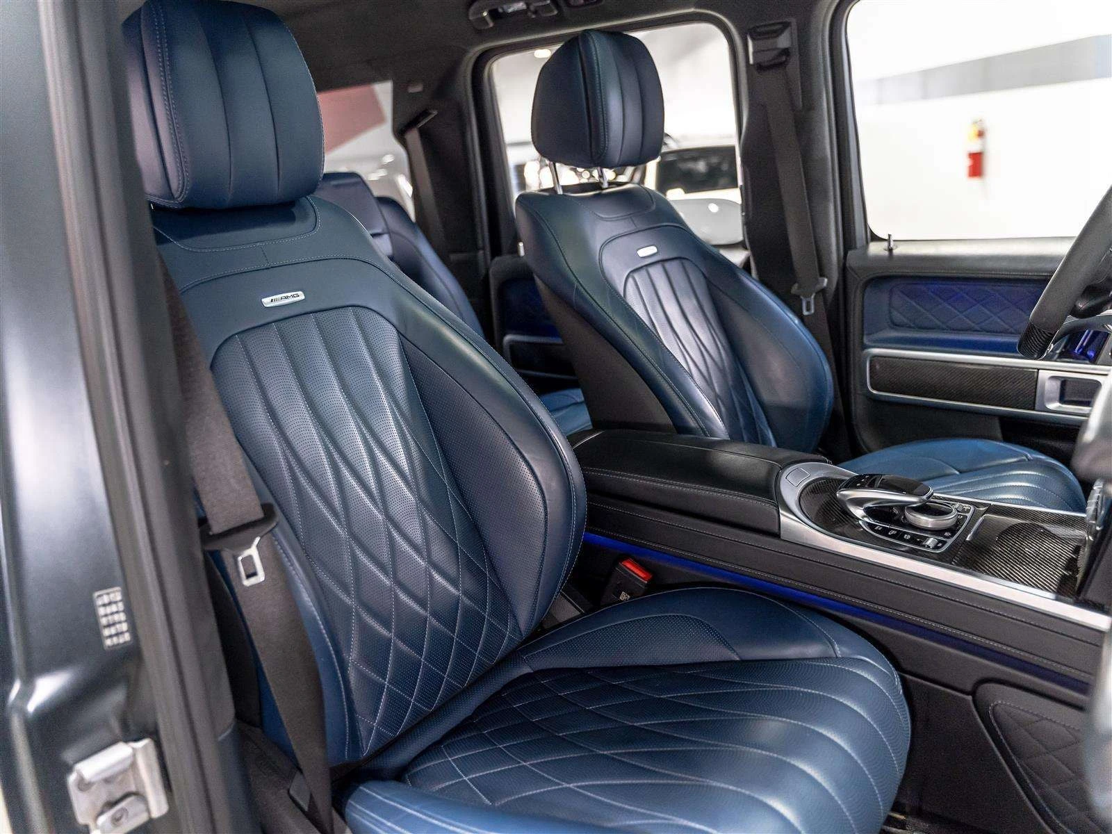 Mercedes-Benz G * AMG 63| G MANUFAKTUR Interior & Exterior| AMG Ni, снимка 11 - Автомобили и джипове - 56132765