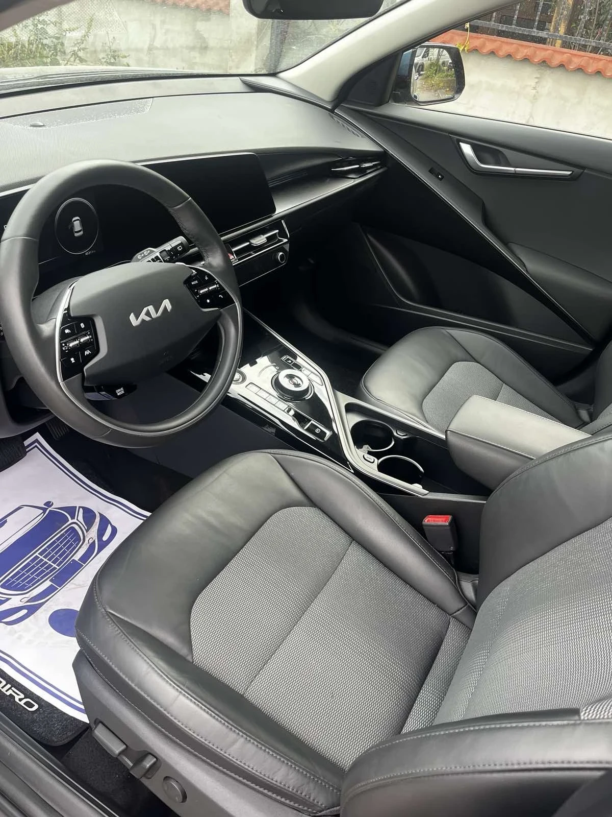 Kia Niro, снимка 7 - Автомобили и джипове - 56161781