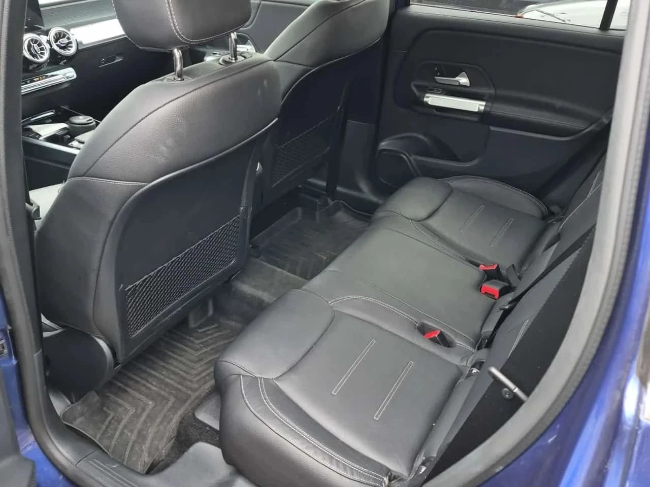 Mercedes-Benz GLB 250, снимка 11 - Автомобили и джипове - 56690207