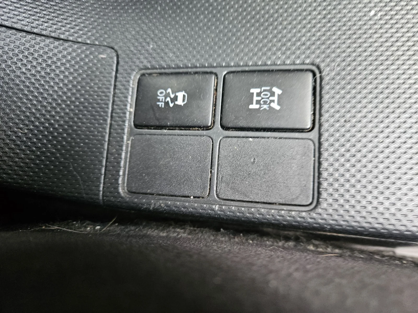 Toyota Urban Cruiser 1.4D4D 4?4, снимка 9 - Автомобили и джипове - 56746739