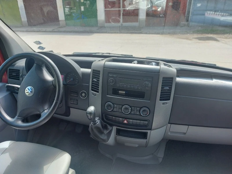 VW Crafter 2.5, снимка 6 - Бусове и автобуси - 49556627