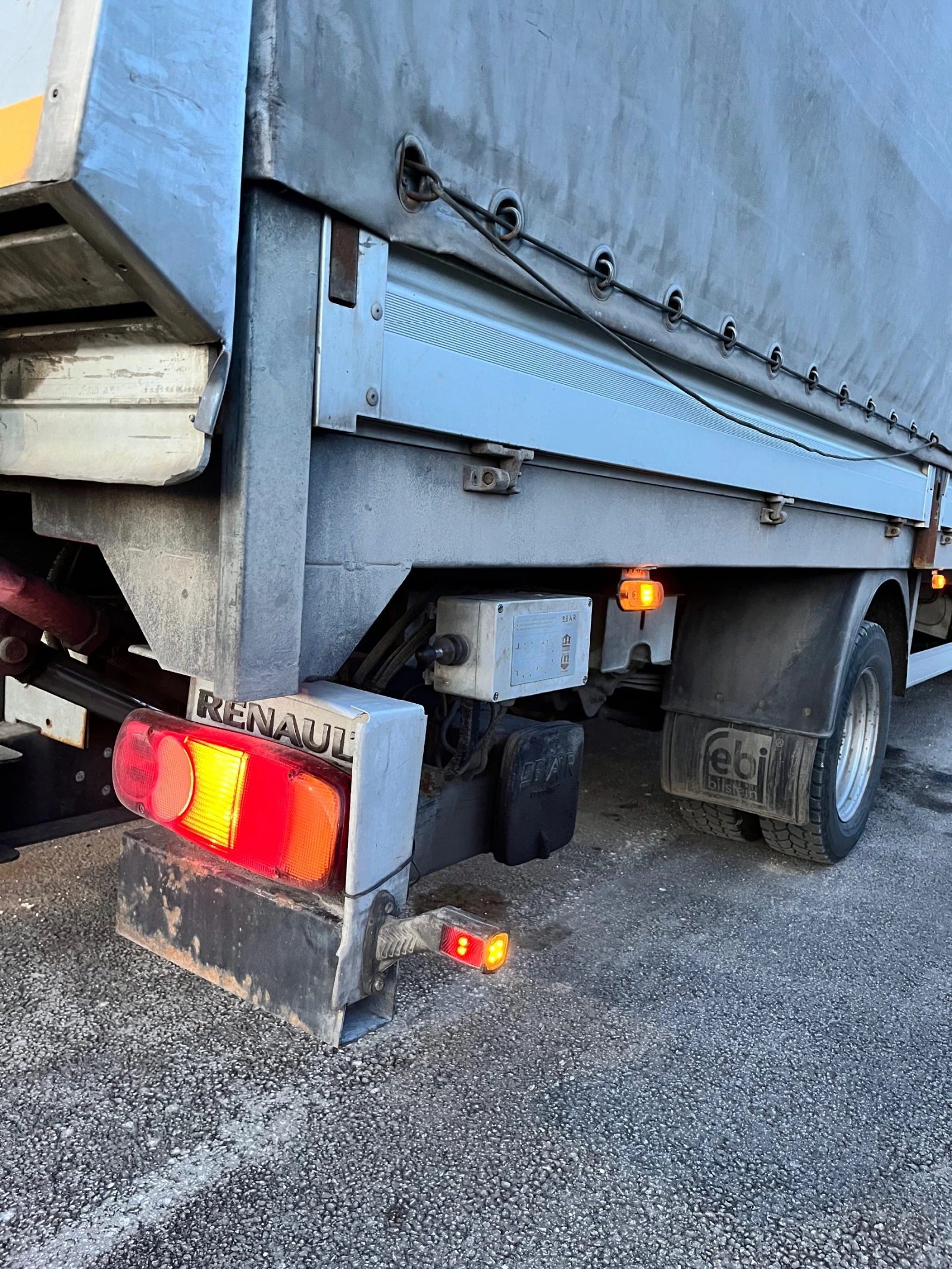 Renault Master Б-кат/ДВ.ГУВА/10П/Борд/Печка/Клима/Възглавнизи - изображение 6