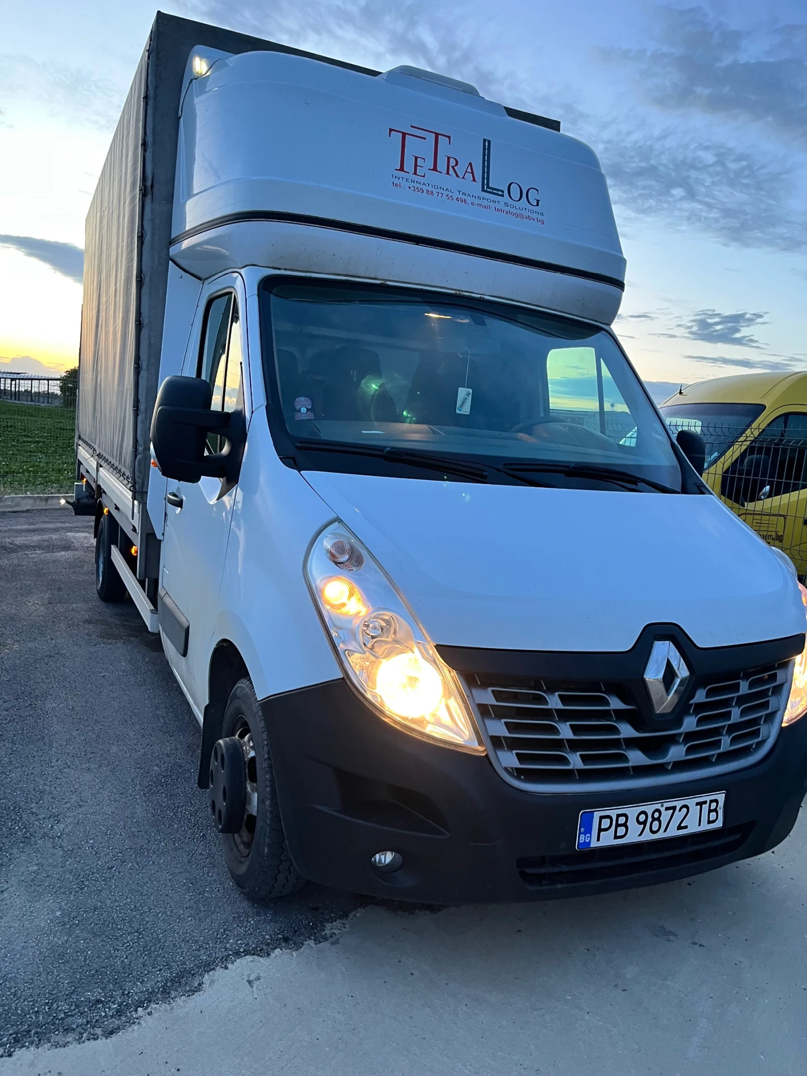 Renault Master Б-кат/ДВ.ГУВА/10П/Борд/Печка/Клима/Възглавнизи - изображение 2