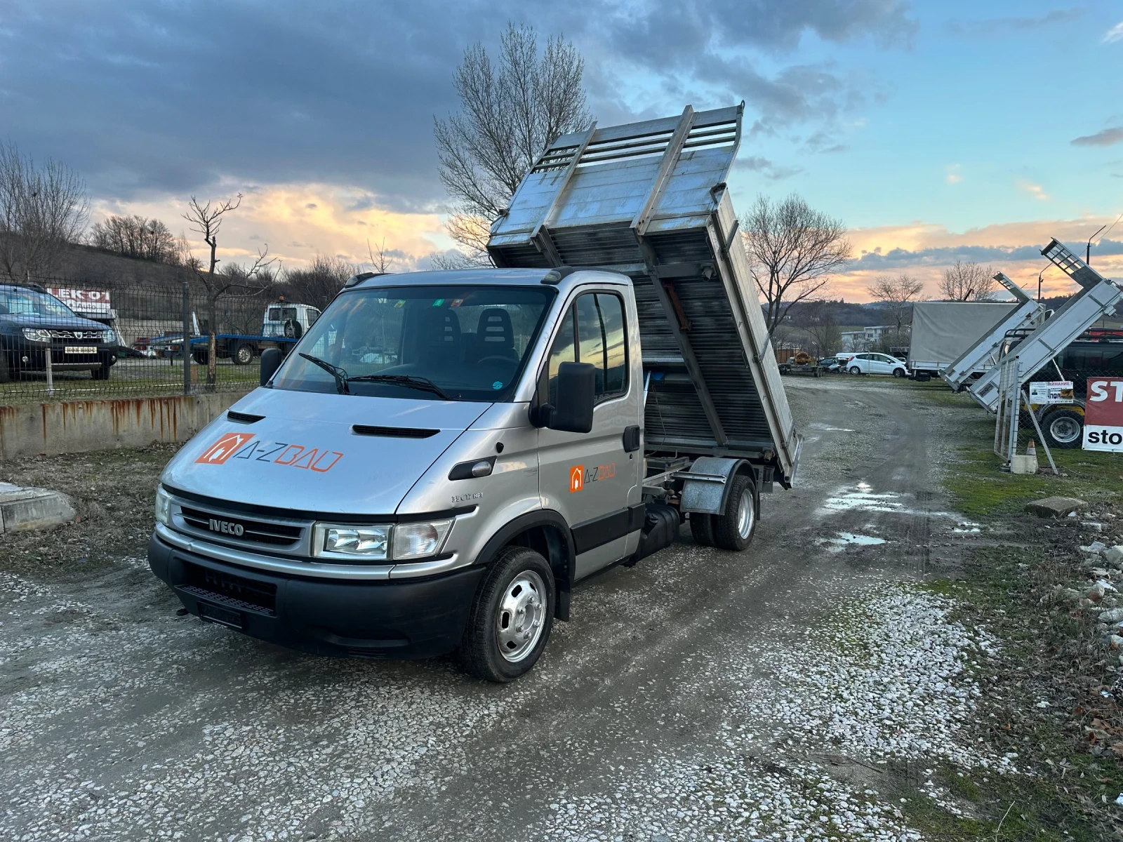 Iveco 35c17 Самосвал - изображение 3