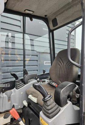 Багер Kubota U27-4, снимка 3