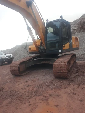 Багер Hyundai 250LC-7A, снимка 6