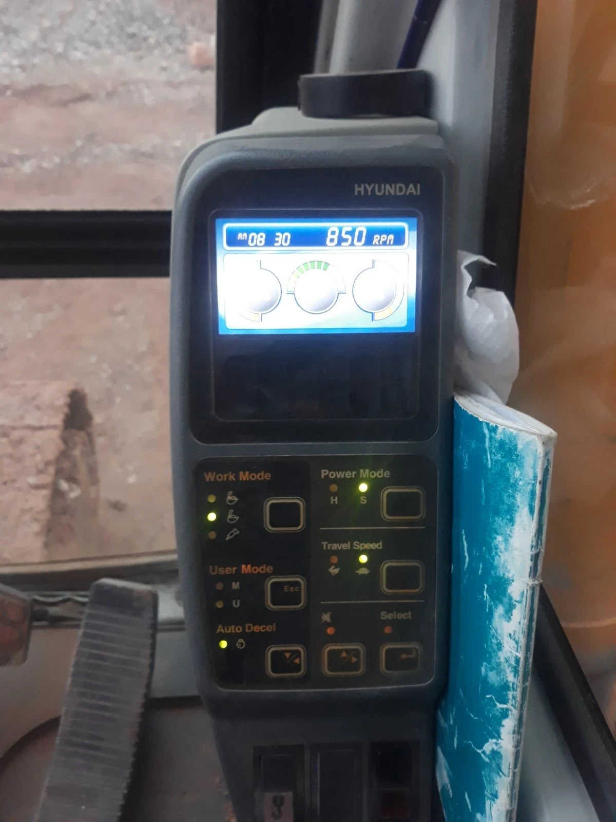 Багер Hyundai 250LC-7A, снимка 8 - Индустриална техника - 54712719