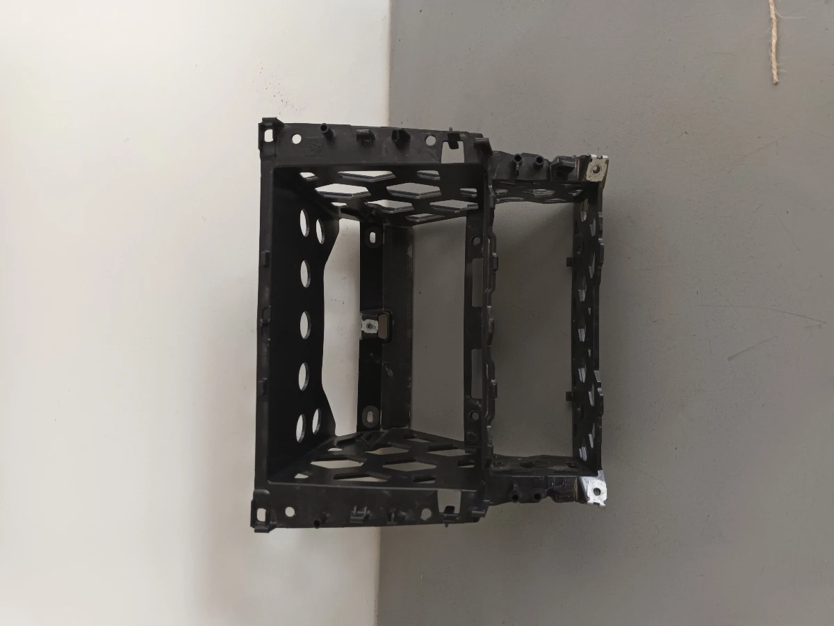 Централна конзола фолксваген поло 1.6тди 