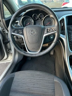 Opel Astra 1.4 COSMO LPG, снимка 11