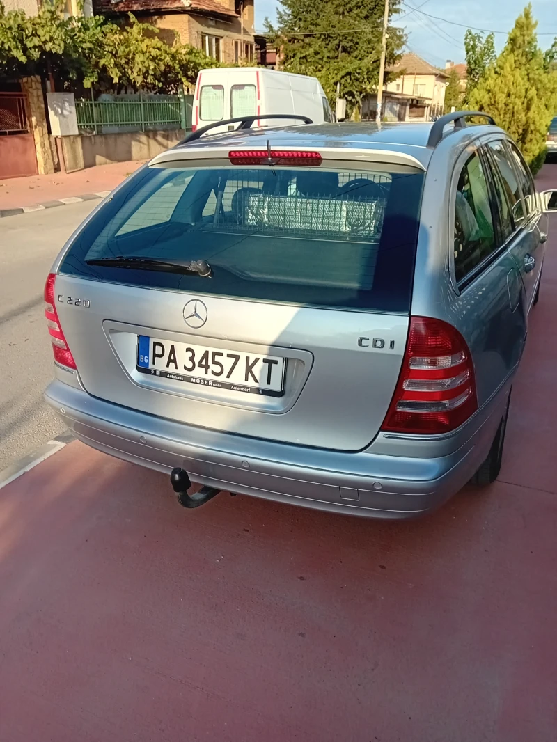 Mercedes-Benz C 220, снимка 5 - Автомобили и джипове - 47206948