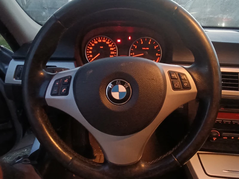 BMW 318 2, 0i ЛИЗИНГ , снимка 8 - Автомобили и джипове - 47551752