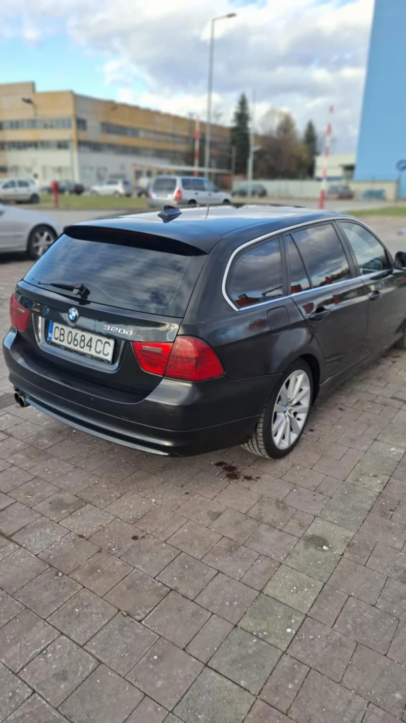 BMW 320, снимка 11 - Автомобили и джипове - 48089849