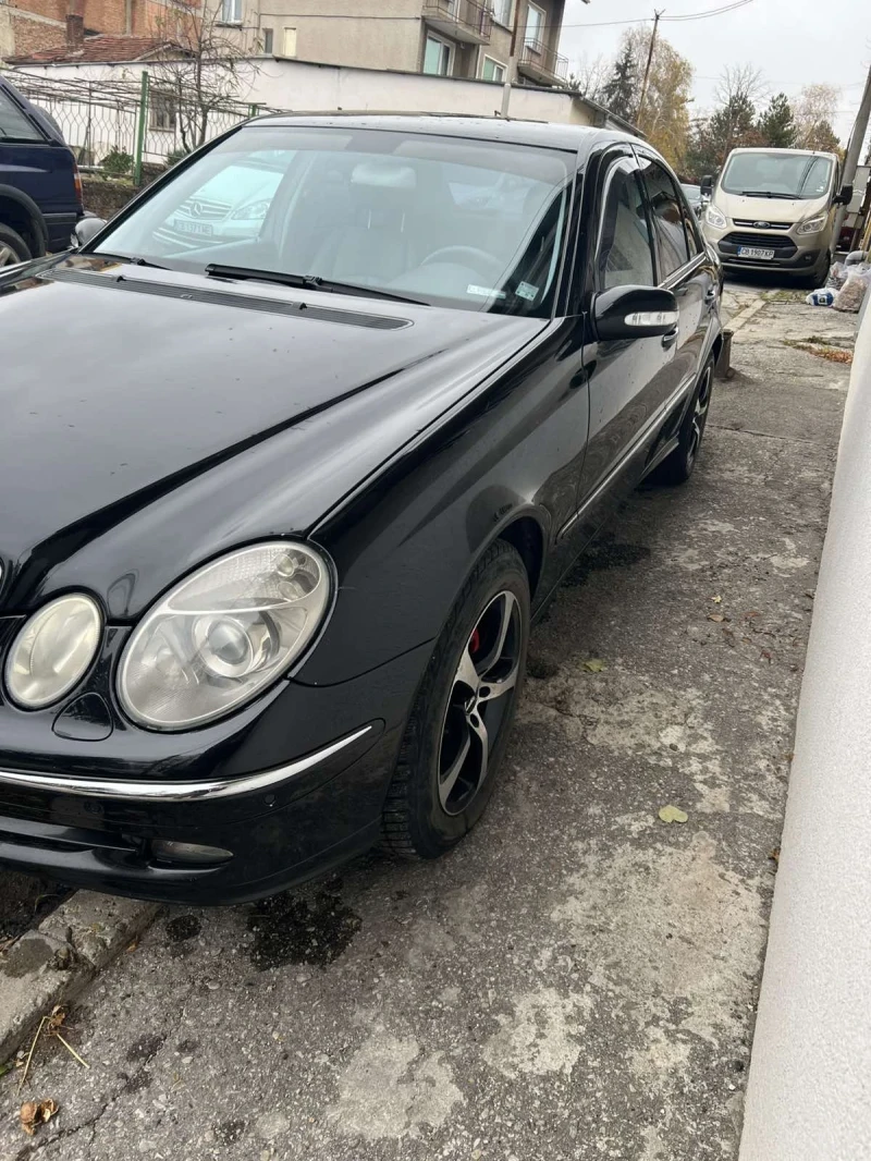 Mercedes-Benz E 280 4MATIC AVANTGARDE, снимка 3 - Автомобили и джипове - 49537345