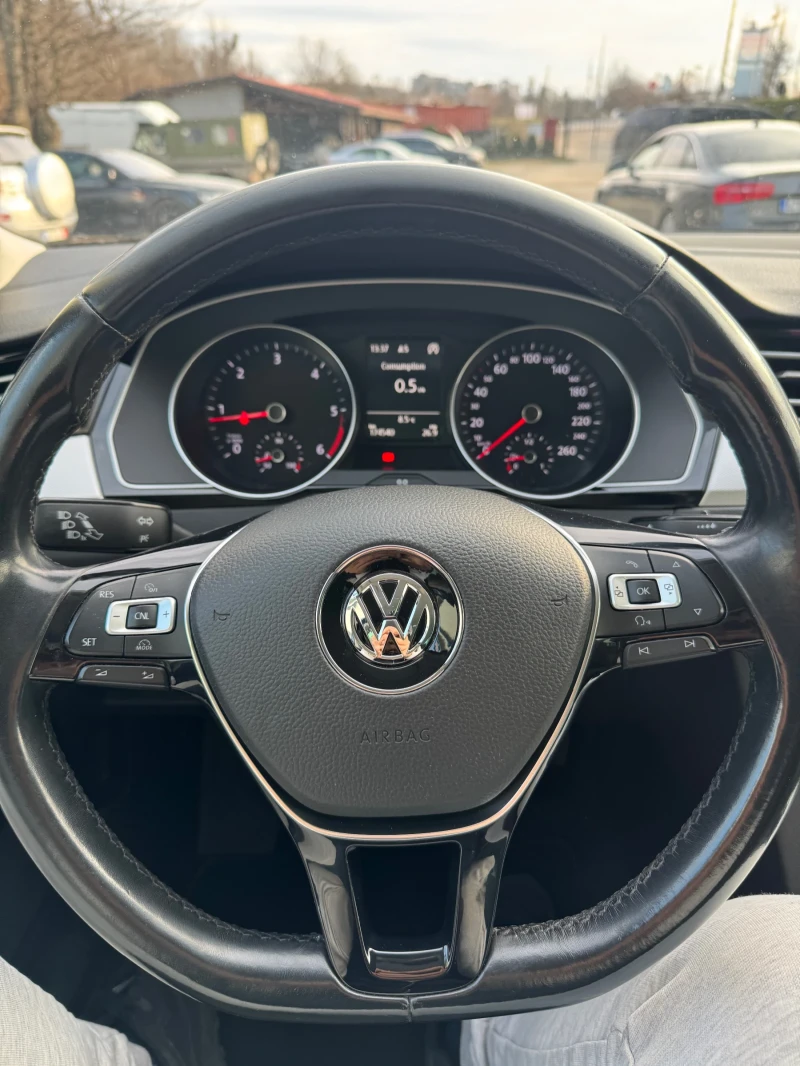 VW Passat 2.0TDI FULL LED , снимка 9 - Автомобили и джипове - 48356157