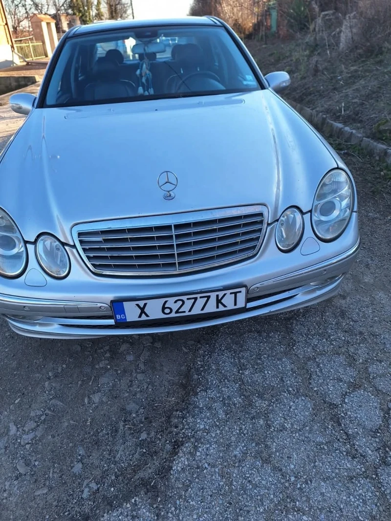 Mercedes-Benz E 270 2.7 CDI Avantgarde, снимка 1 - Автомобили и джипове - 49026133