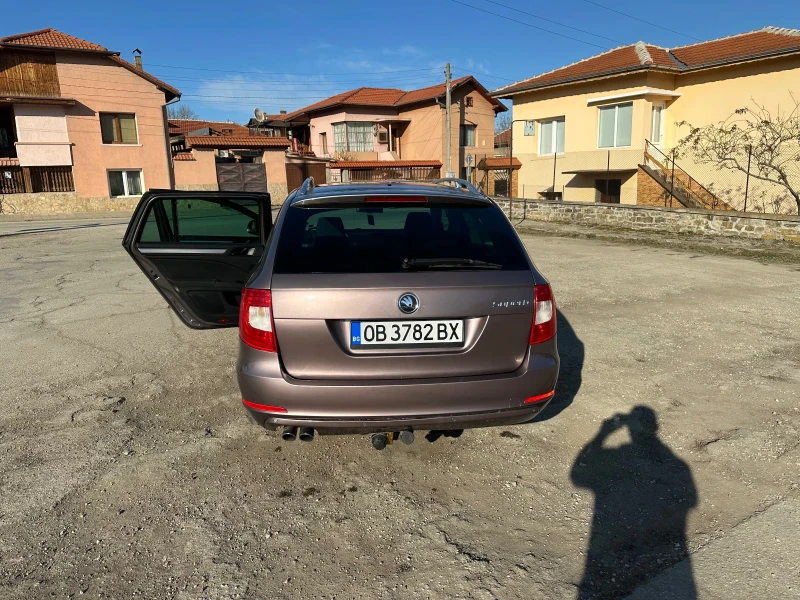 Skoda Superb, снимка 13 - Автомобили и джипове - 49423111