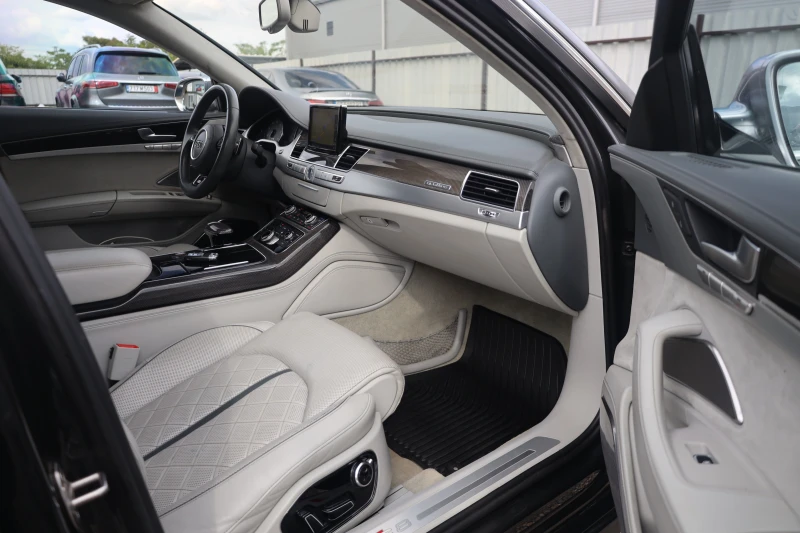 Audi S8 4.0 T LUFT KAM SoftClose Matrix Обдух B&O #iCarbg, снимка 6 - Автомобили и джипове - 50252521