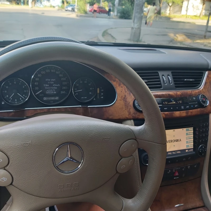 Mercedes-Benz CLS 500, снимка 9 - Автомобили и джипове - 52260990
