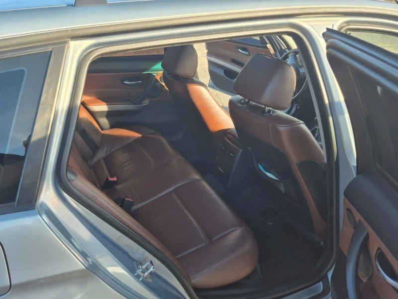 BMW 320, снимка 11 - Автомобили и джипове - 52404678